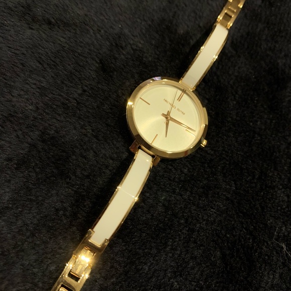 MICHAEL KORS Authentic ladies watch - Picture 14 of 15
